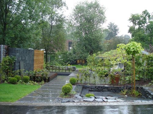 "꽃과 나무는 사람이다"