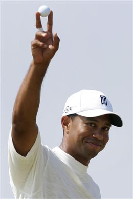 [홀인원] 우즈 "6살에 첫 홀인원~"