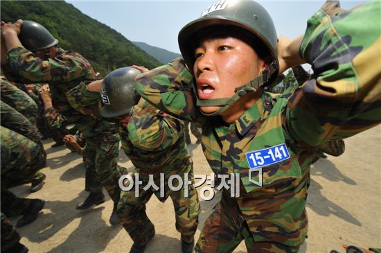 육군부사관학교 유격훈련현장