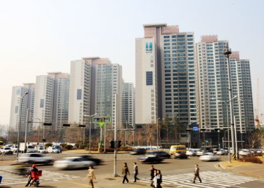 불황 속 올해 래미안퍼스티지·신반포 웃었다