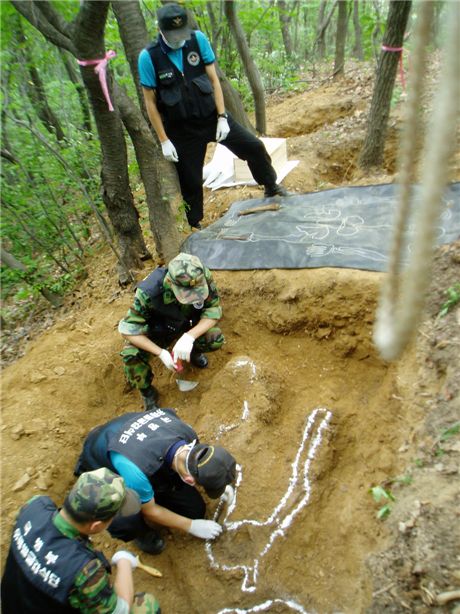 모락산에 60여년간 묻힌 한국전쟁전사자들