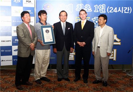 [기네스 도전기] "헉~ 하루에 75홀 플레이를(?)"