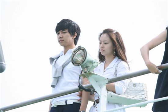 '찬유' 한효주 "더 흥미진진해질 것" 이승기와 키스신 '기대 만발'