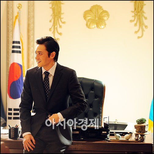 [포토]장동건 '대통령 같죠?'