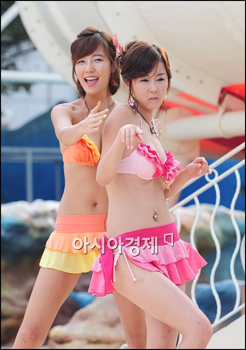 [포토]자매 레이싱걸의 섹시 댄스대결 
