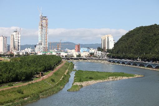[부동산 Eye] 서울 1.7배 면적 울산, ‘부동산 눈물’ 마르지 않는 이유