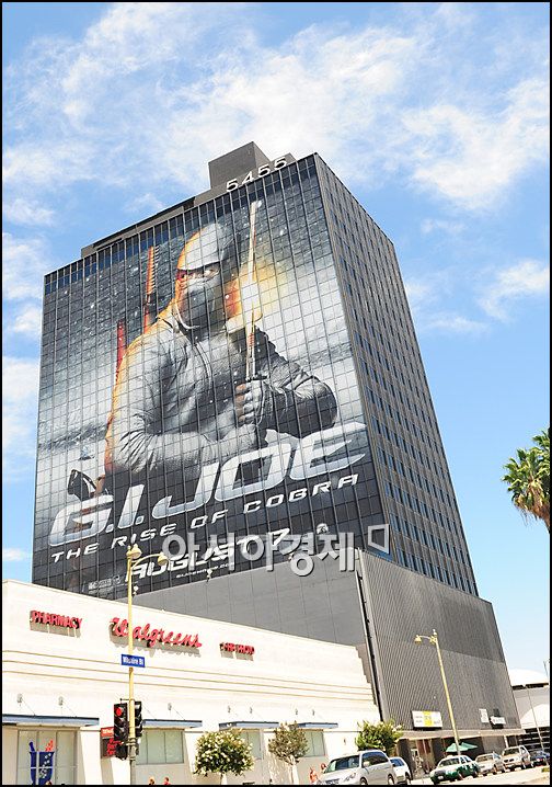 [화제포토]LA 어디서나 이병헌을 만날 수 있다