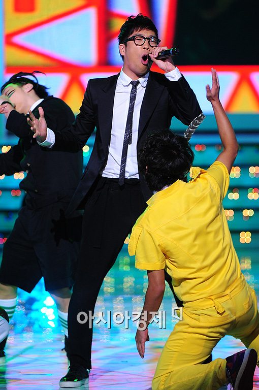 [포토]MC몽 '나는 인디언 보이~'