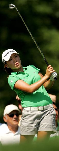 김인경 7위, 페테르센 우승