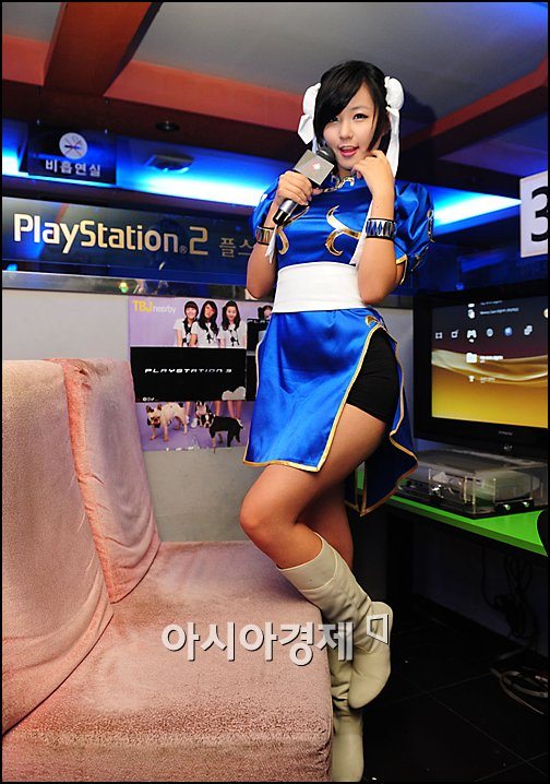 [포토]레이싱걸 류지혜 '춘리로 변신'