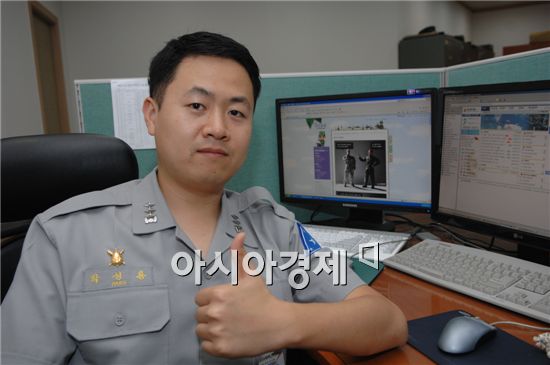 이들이 육해공 이끄는 사이버전사