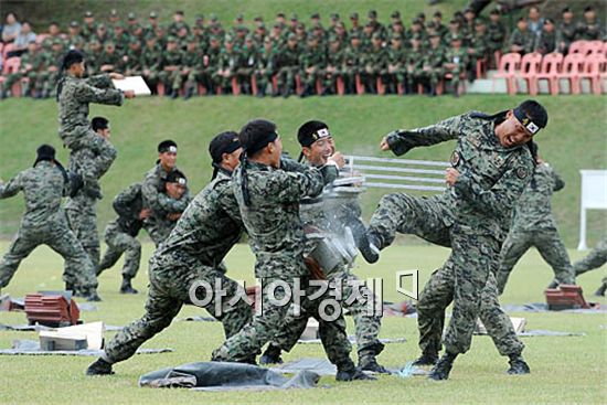 건군 61주년 한국군 첨단군으로 변신