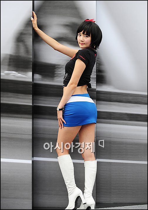 [포토]레이싱걸 한가은, 숨막히는 뒤태