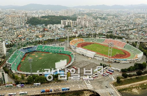 광주 무등경기장 내 2만5천석 개방형 야구장 증·개축