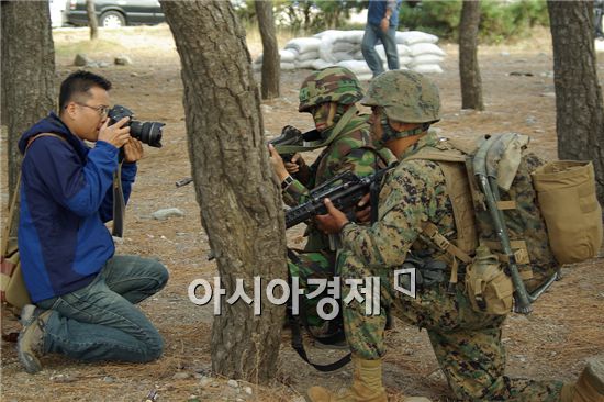 장교출신 사진작가 “군 전문사진작가 되겠다”