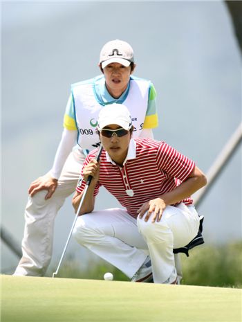 [신한동해오픈] 최경주 "3연패는 절대 양보 못해~"