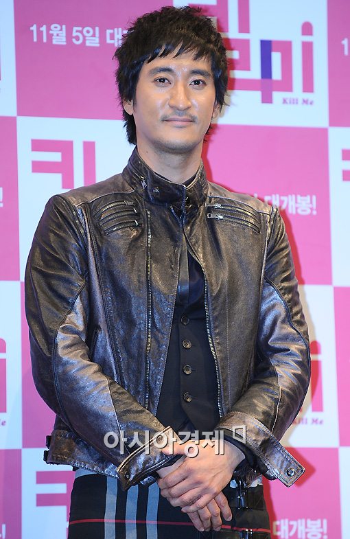 [포토]신현준 '외로운 노총각 킬러'