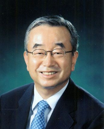 이병무 아세아그룹 회장 "文정부 들어 희망의 메시지보다 '적폐청산 구속'만"