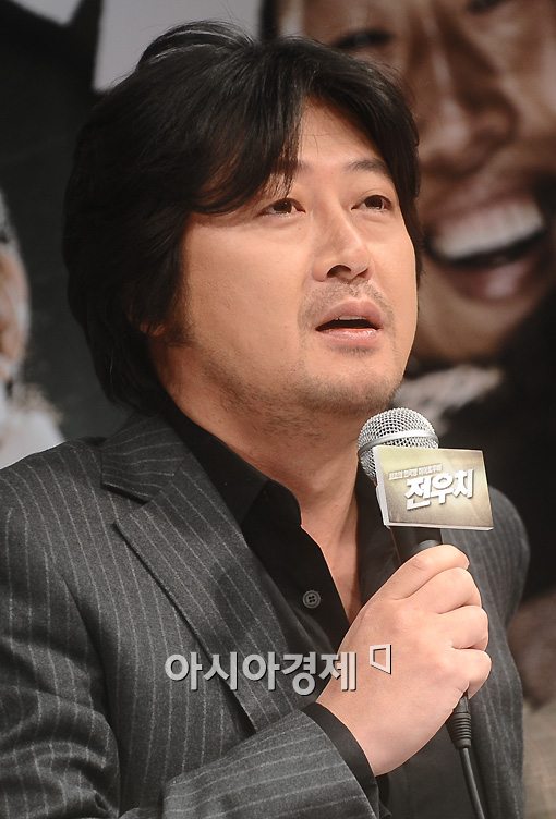 김윤석 "'황해', 4D처럼 생생한 영상이 돋보이는 영화"