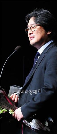 박찬욱 호화캐스팅, "석호필이 각본 쓰고, 니콜 키드먼까지?" 