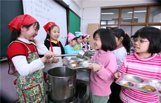 초등학교의 친환경 급식
