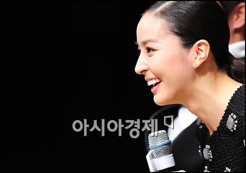 [포토]화사한 미소가 아름다운 한혜진