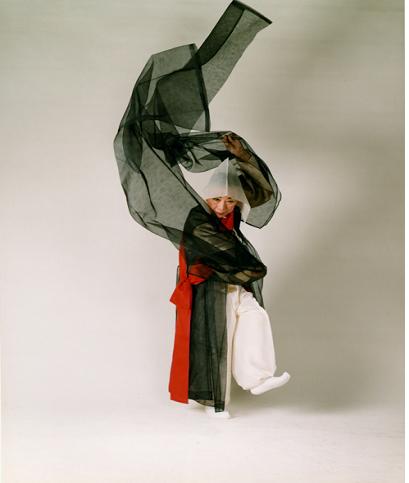 "國舞 이매방은 민족예술 운동가"