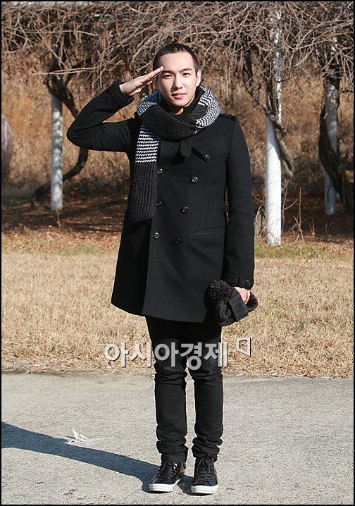 [포토]김종욱 '충성! 입소를 명 받았습니다'