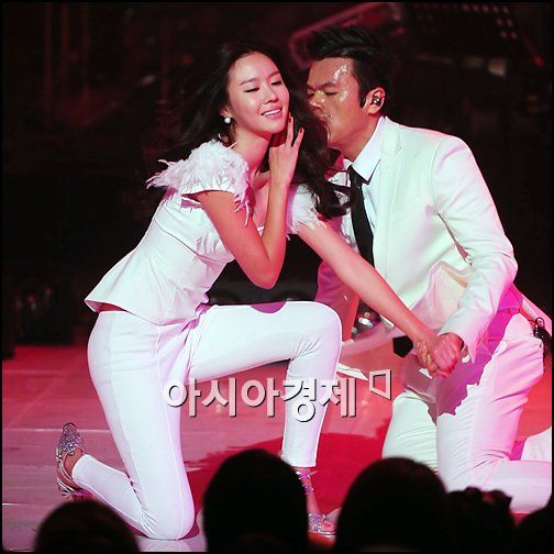 [포토]'김아중, 박진영보다 춤 실력 낫네'