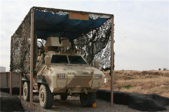 이라크에 파병된 한국장갑차 <사진출처=유용원의 군사세계>