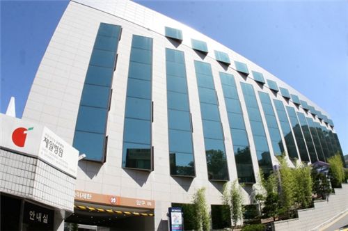 '폐업 수순' 제일병원 이사장, 수백억대 배임 의혹 경찰 조사