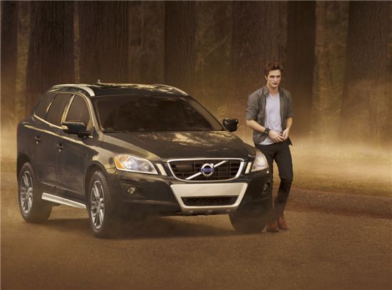 [車데뷔하던 날]"뱀파이어는 볼보를 탄다!"