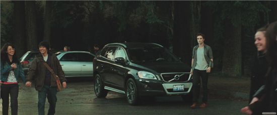 [車데뷔하던 날]"뱀파이어는 볼보를 탄다!"