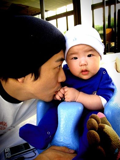 권상우-손태영, 아들 룩희 얼굴 첫 공개