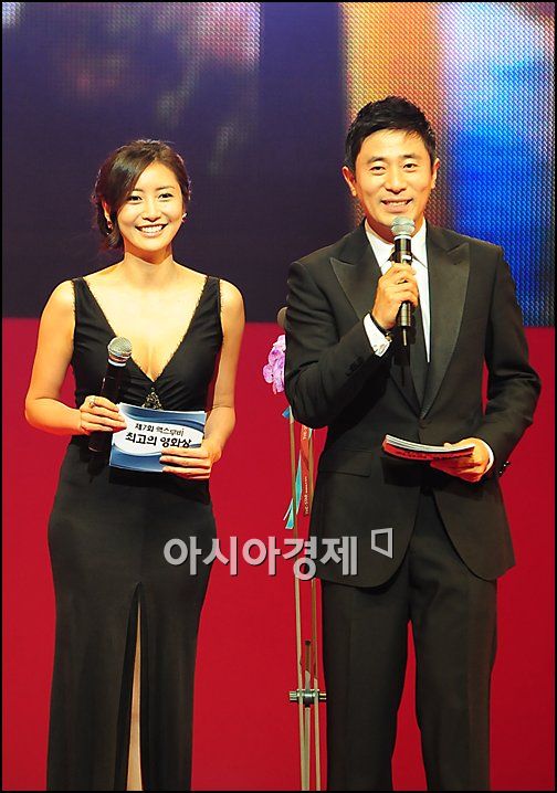 [포토]한성주-김범수 '오늘도 사회 잘해볼께요'