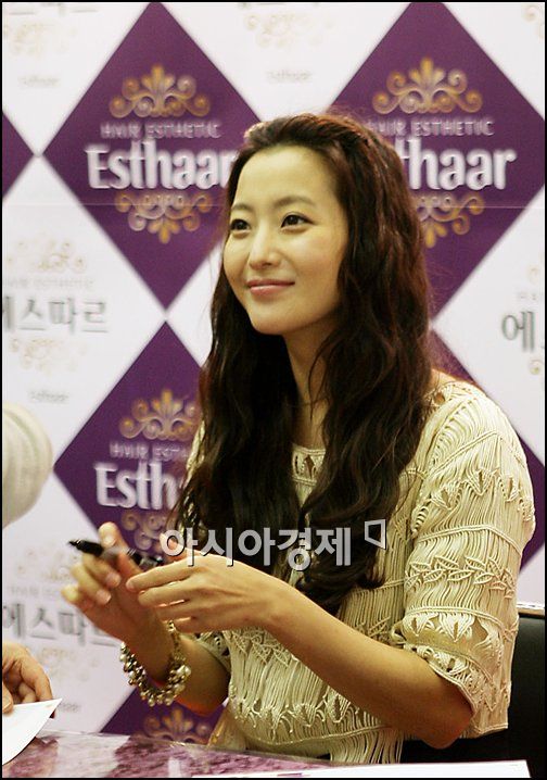 [포토]김희선, 변하지 않는 미모