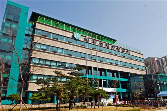 한국산업인력공단 부산지역본부, 일학습병행 우수사례 경진대회 시상식 개최