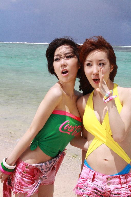 [포토]윙크 '우리 한 몸매하죠?'