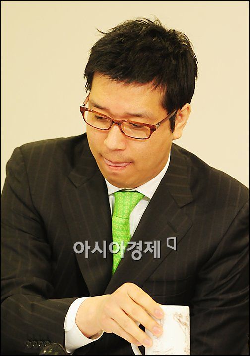 [포토]침통한 표정의 강병규