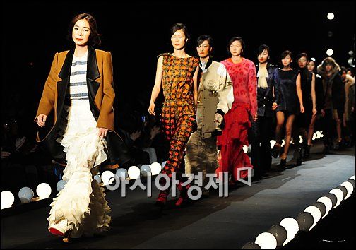 [포토]이혜영, 패션모델보다 낫죠?