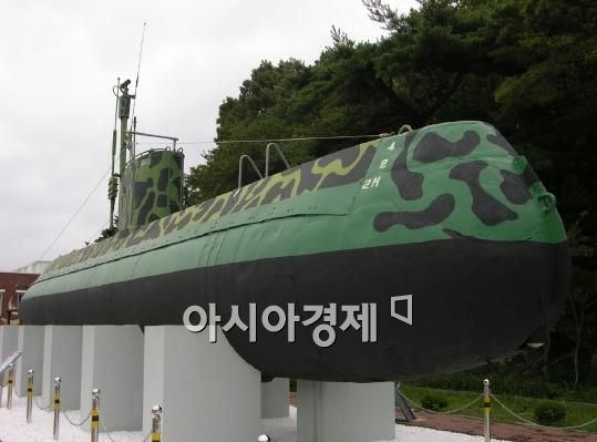 복원된 북한의 유고급 잠수정 -사진출처=유용원의 군사세계