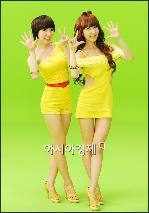 [포토]쌍둥이 윙크 '이제 구분 되시나요?'