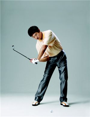 [나경우의 PGA레슨] 4. 톱에서는 '스퀘어로~'