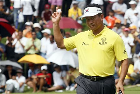 최경주 "내친 김에 8승 사냥~"