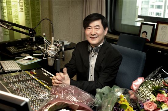 DJ 김기덕 “배철수·최유라, 정상의 자리에 올랐으면 한다”