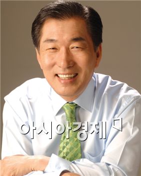 [4·29 재보선] 인천으로 돌아온 탕아 안상수는 누구?