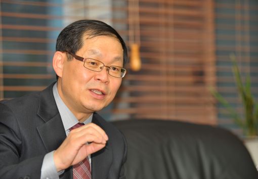 "동네축구 R&D 이제그만, 박지성처럼 글로벌感 가져야"