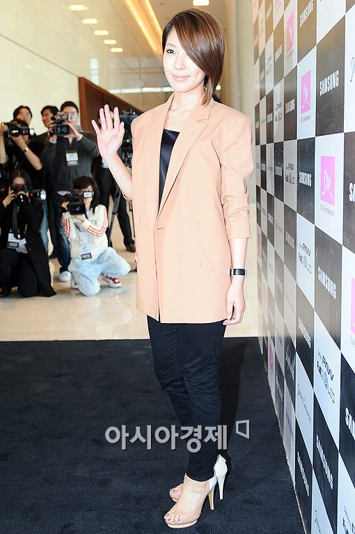 [포토]보아 '오랜만에 인사드려요~'