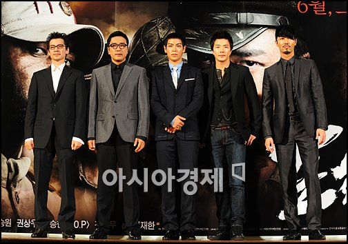 [포토]한자리 모인 '포화속으로' 주역들