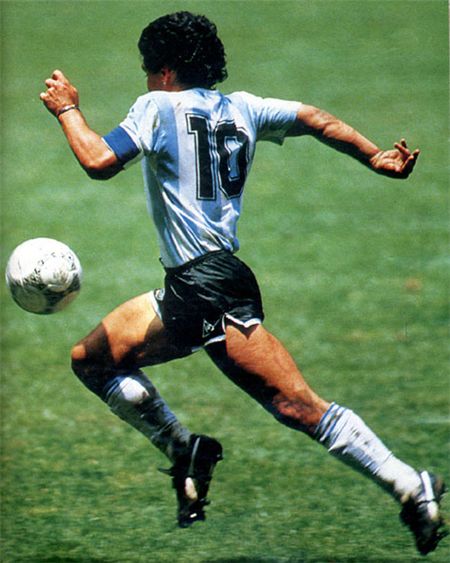 마라도나 "아르헨, 월드컵 예선서 단체로 약물 복용" 폭로 